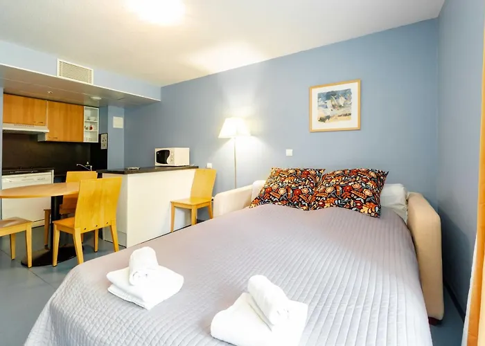 Hotel apartamentowy Mariale By Popinns